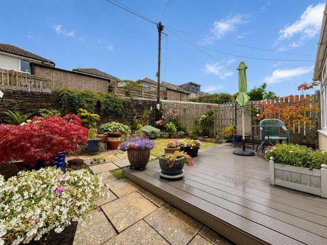 House for sale in Broad Folds, Clayton