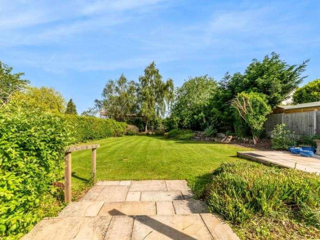 House for sale in Crookhill, Worcestershire
