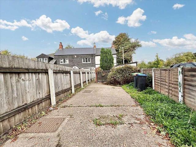House for sale in Pinxton, Elmton
