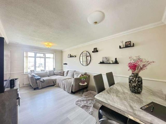 House for sale in Holystone, North Tyneside