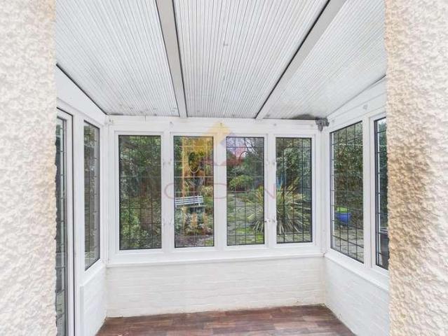 House for sale in Holland-on-Sea, Dale Hill