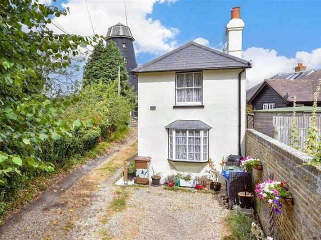 House for sale in Faversham Lakes, Swale