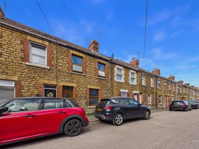 House for sale in Chippenham, Wiltshire