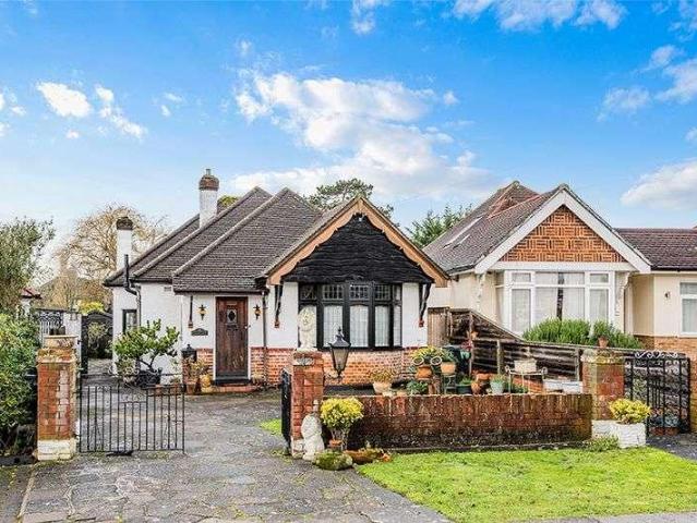 House for sale in West Ewell, Ewell