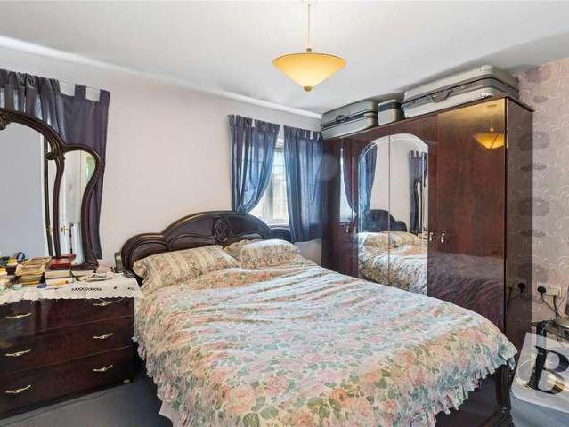 House for sale in Becontree, Greater London