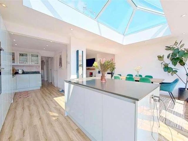 House for sale in Fishersgate, West Sussex