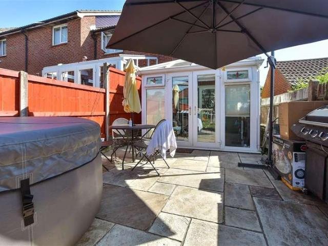 House for sale in Broadfield, Glynde