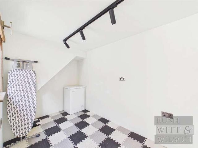 House for sale in Heathlands, East Sussex