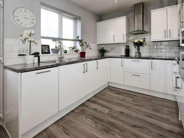House for sale in Bromborough Pool, New Ferry