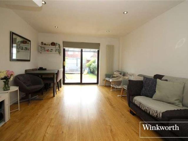 House for sale in Elstree and Borehamwood, Borehamwood