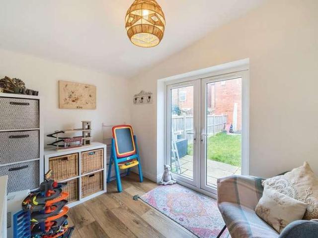 House for sale in Tewkesbury, Mythe