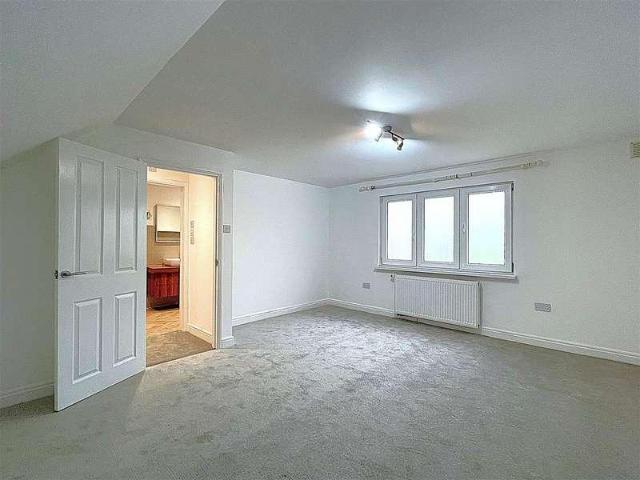 House for sale in Bromley, Shortlands