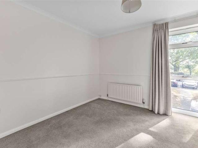 House for sale in The Hermitage, Woking