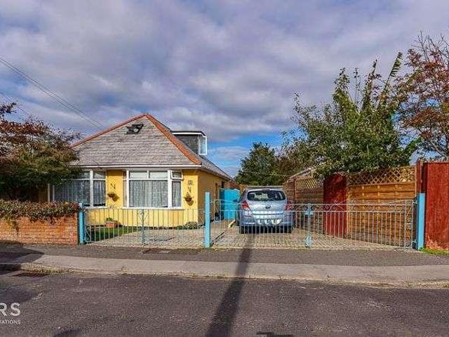 House for sale in Talbot Village, Bournemouth