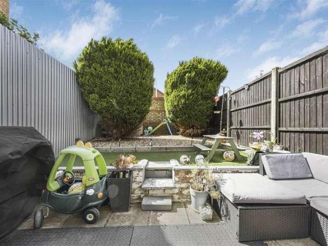 House for sale in Slough, Cippenham