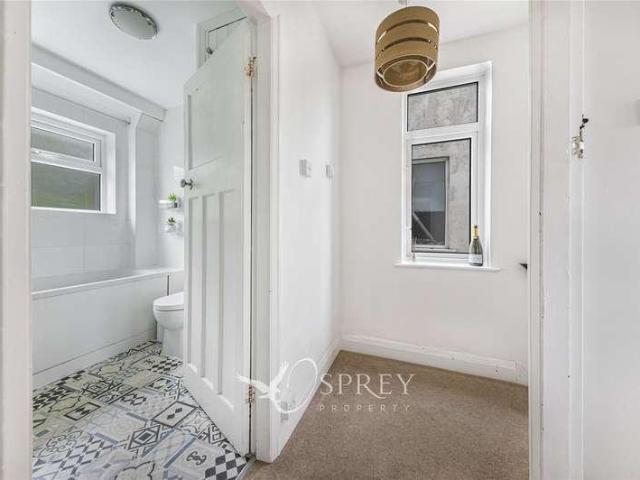 House for sale in Oundle, North Northamptonshire