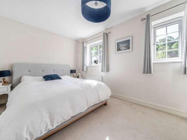 House for sale in Catteshall, Fole