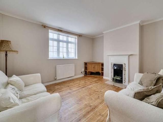 House for sale in Clewer Village, Windsor