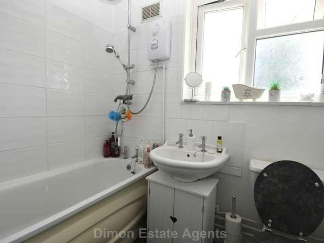House for sale in Woodcot, Middlecroft