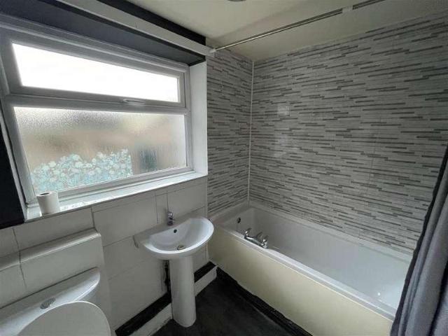 House for sale in Seaton Valley, Holywell