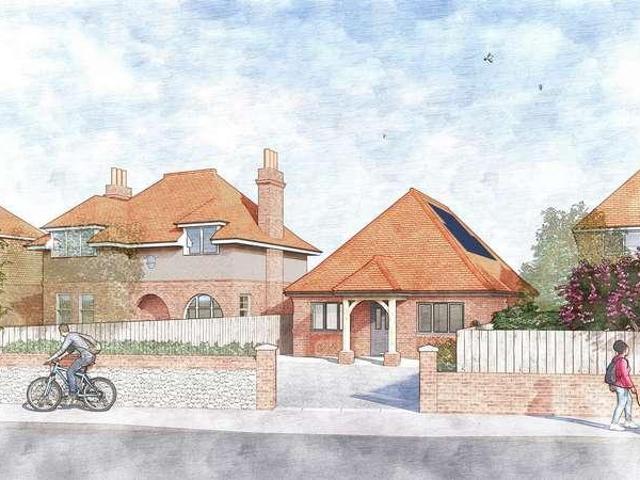 House for sale in Seaford, Iford