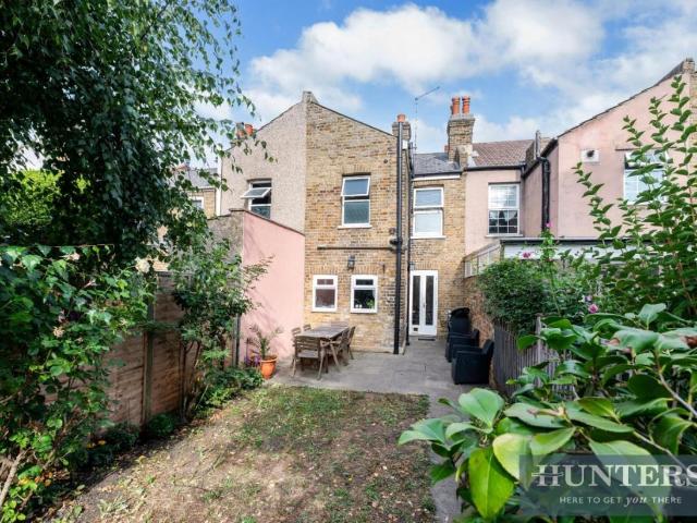 House for sale in Worcester Park, Greater London