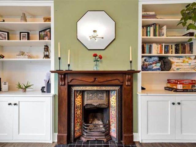 House for sale in Byfleet, Woking