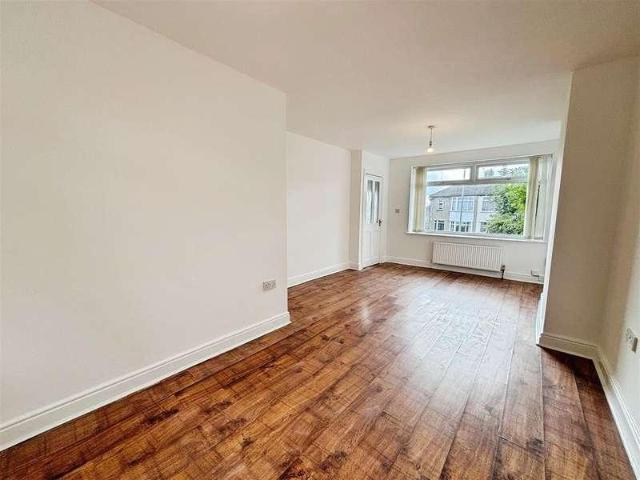 House for sale in Low Moor, West Yorkshire