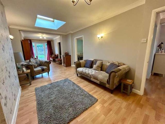 House for sale in Chingford, Greater London