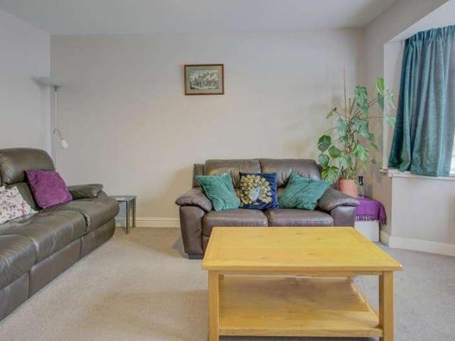 House for sale in Rainham, Greater London