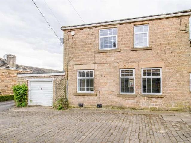 House for sale in Wakefield, Chapelthorpe