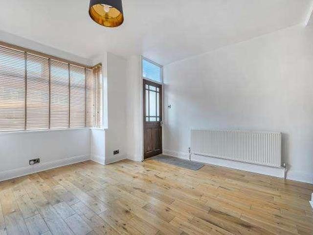 House for sale in Dee Park, Reading