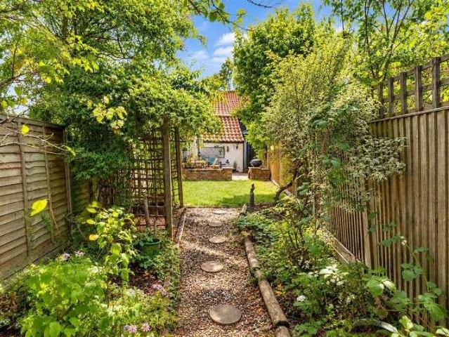 House for sale in Epping Green, Epping