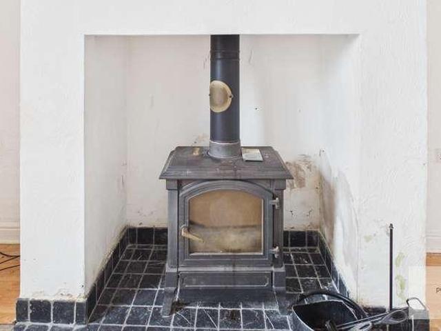 House for sale in Kirklees, Bury