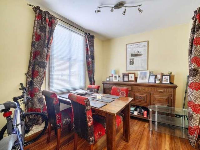 House for sale in Tewkesbury, Pamington