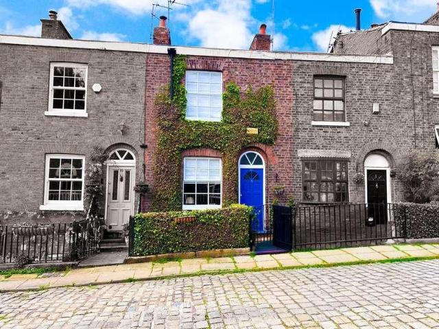 House for sale in Cheadle, Greater Manchester