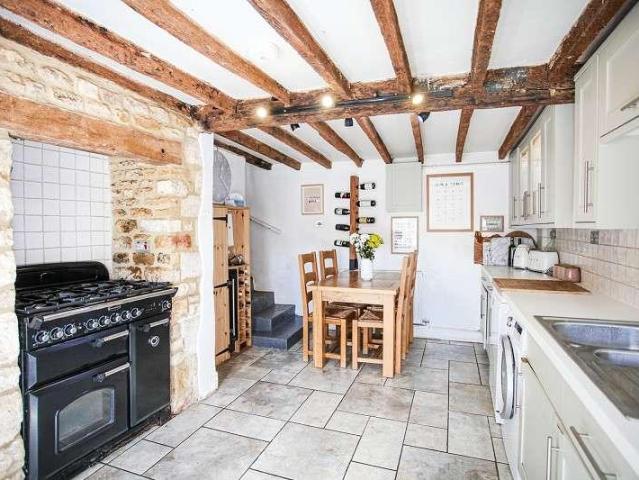 House for sale in Fossebridge, Gloucestershire