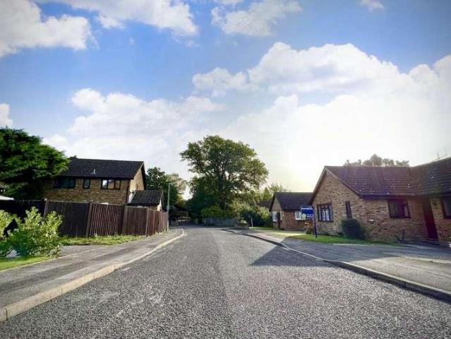 House for sale in Little Sandhurst, Sandhurst