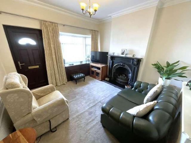 House for sale in Cradley Heath, West Midlands