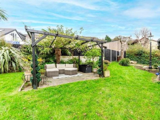 House for sale in Mochdre, Wales