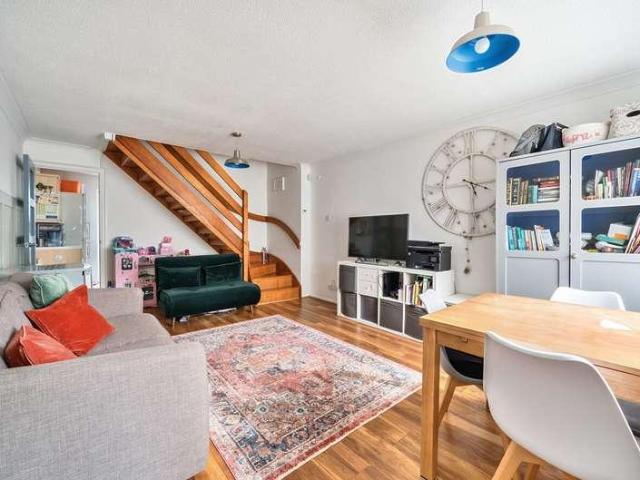 House for sale in Woodford, Greater London