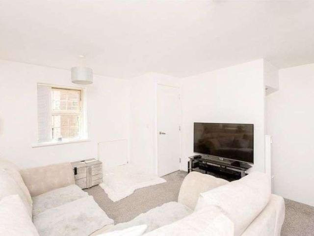 House for sale in Sheepridge, Huddersfield