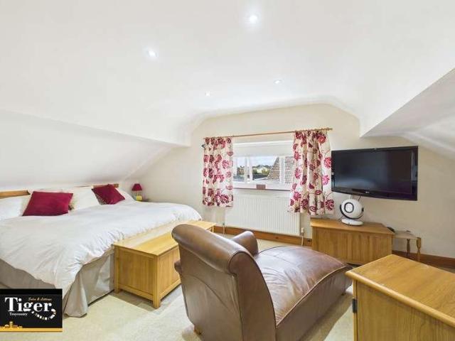 House for sale in Hawes Side, Blackpool