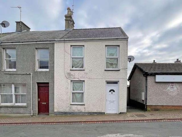House for sale in Porth-y-Felin, Holyhead