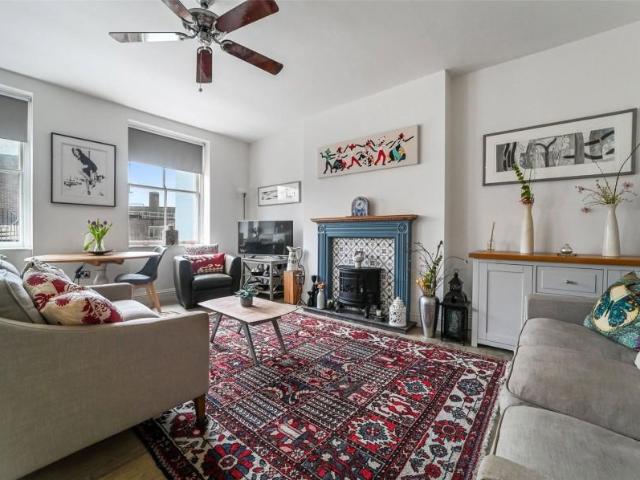 House for sale in Pleasant Valley, Duton Hill