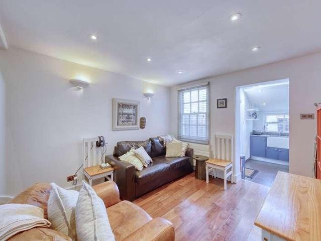 House for sale in Hampton Wick, Greater London