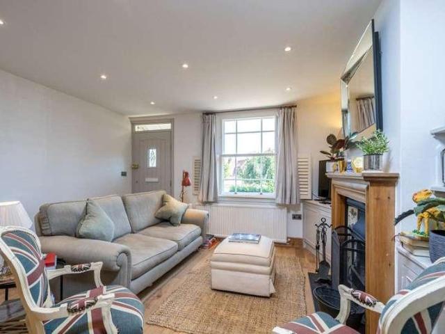 House for sale in Pinkneys Green