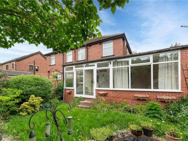 House for sale in Hanging Heaton, Dewsbury