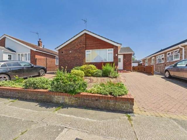 House for sale in Highwoods, Fordham Heath