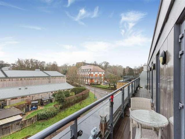 House for sale in Hertford, Colliers End
